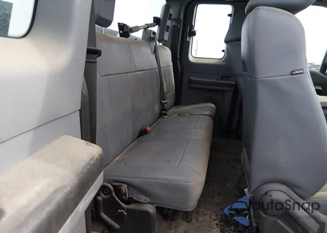 2016 Ford F-250 Xl z USA, uszkodzony, nr VIN 1FT7X2B67GEB35352